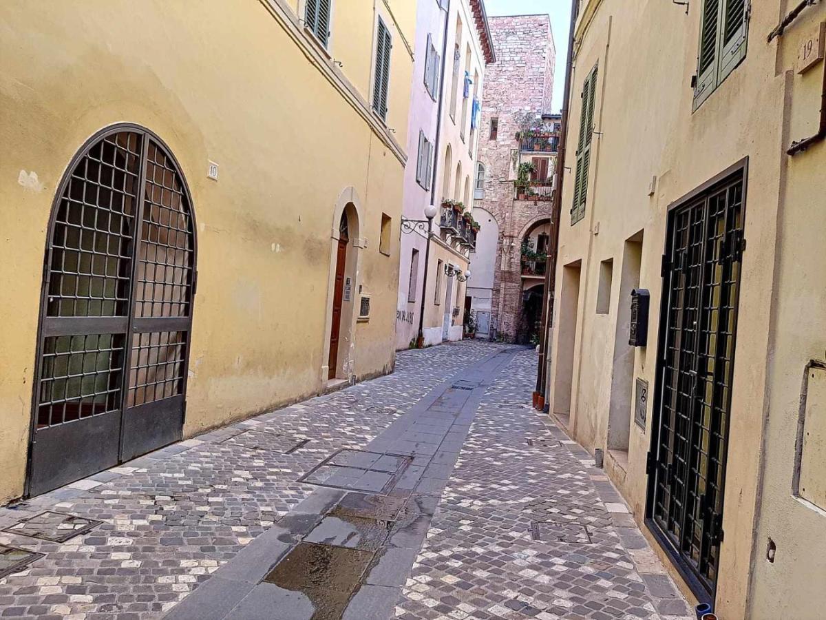 Ospitaci Appartamenti San Salvatore Foligno Kültér fotó